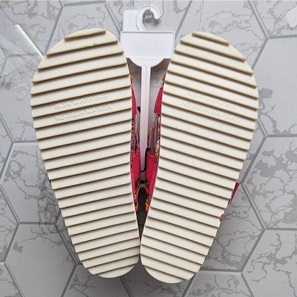 Justice Girls Pink Footbed Slide On Sandal Size 3 - New. - Picture 3 of 3